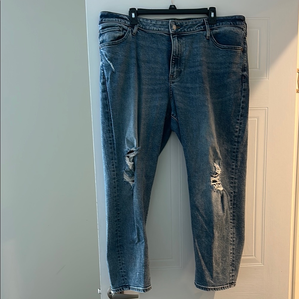 Express Women’s Blue Distressed Jeans